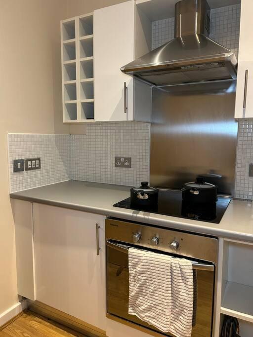 Central Birmingham City Apartment -Smart Tv - Free Parking Onsite 外观 照片