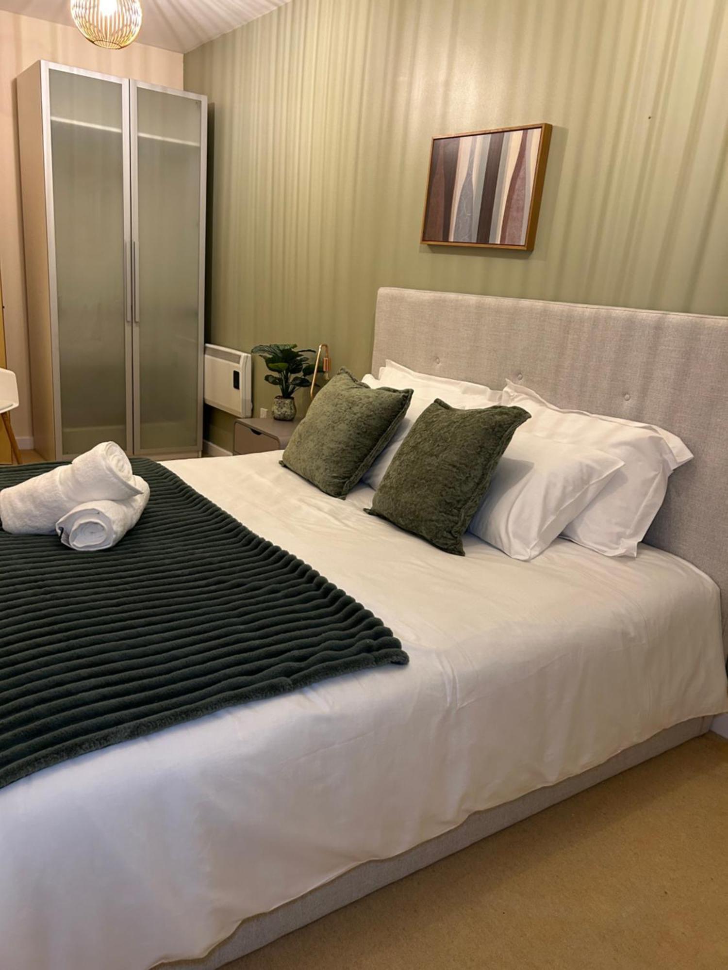 Central Birmingham City Apartment -Smart Tv - Free Parking Onsite 外观 照片